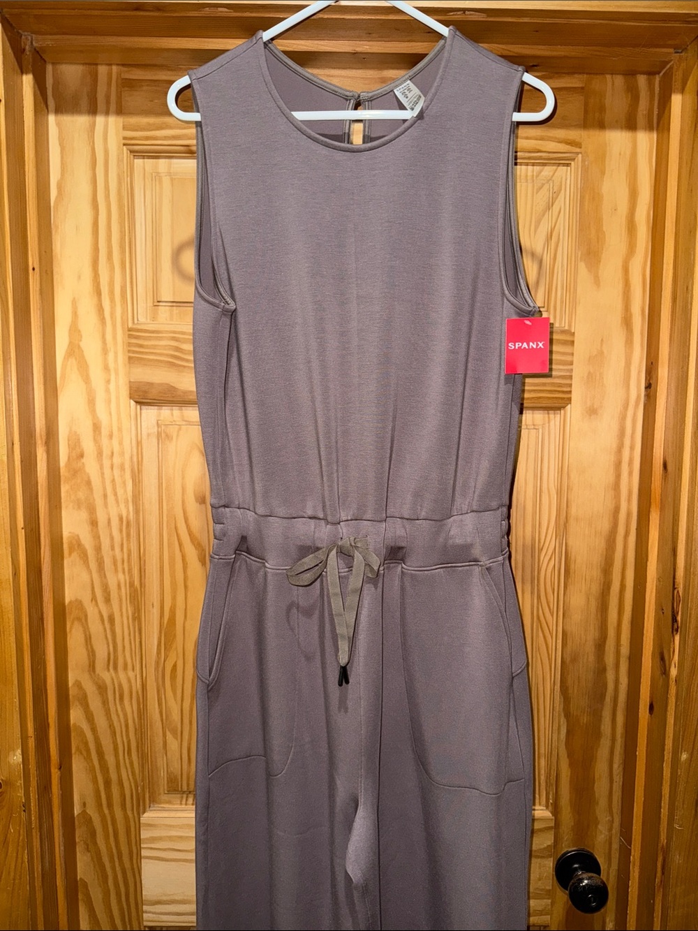 Spanx Air Essentials Sleeveless Jumpsuit Gray / mauve’y w/ Pockets Belt XL NWT’s